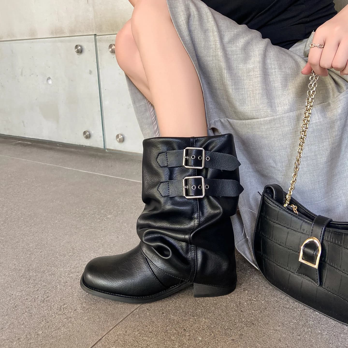 Arden Furtado Autumn Belt buckle cowhide Pleated Short boots Round toe Turned-over Edge pull-on Middle heel Large tubular boots