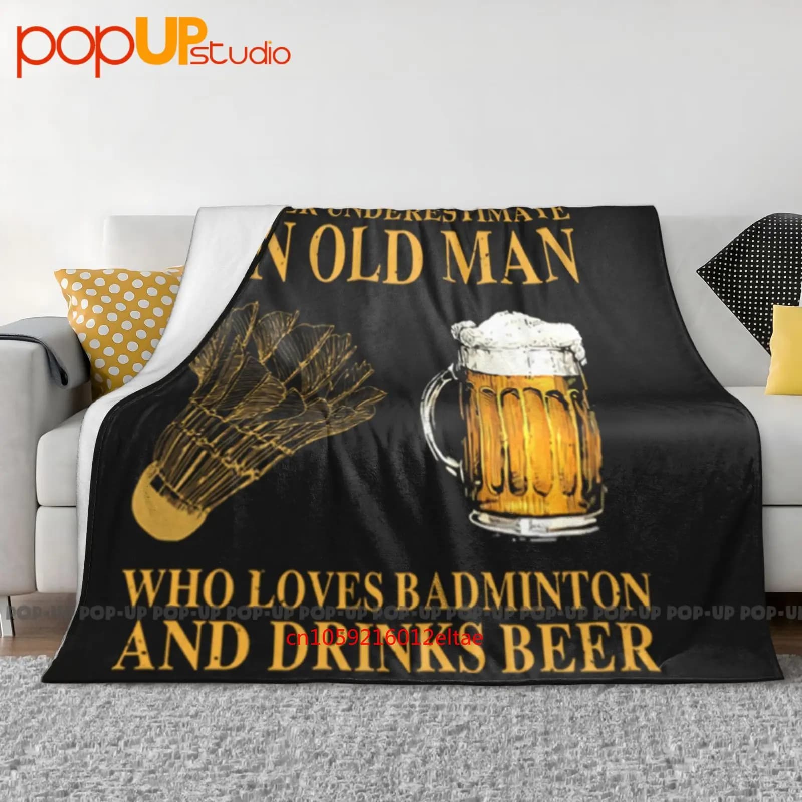 Never underestimate an old man who loves badminton and drinks Beer Ultra soft blanket Quilt Winter cover