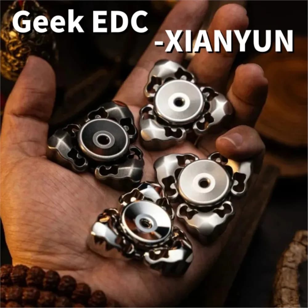 Geek EDC XIANYUN Fidgeting Spinner Giocattolo Fidget in metallo per adulti Gadget per alleviare l'ansia Spinner Fidget a tre pale