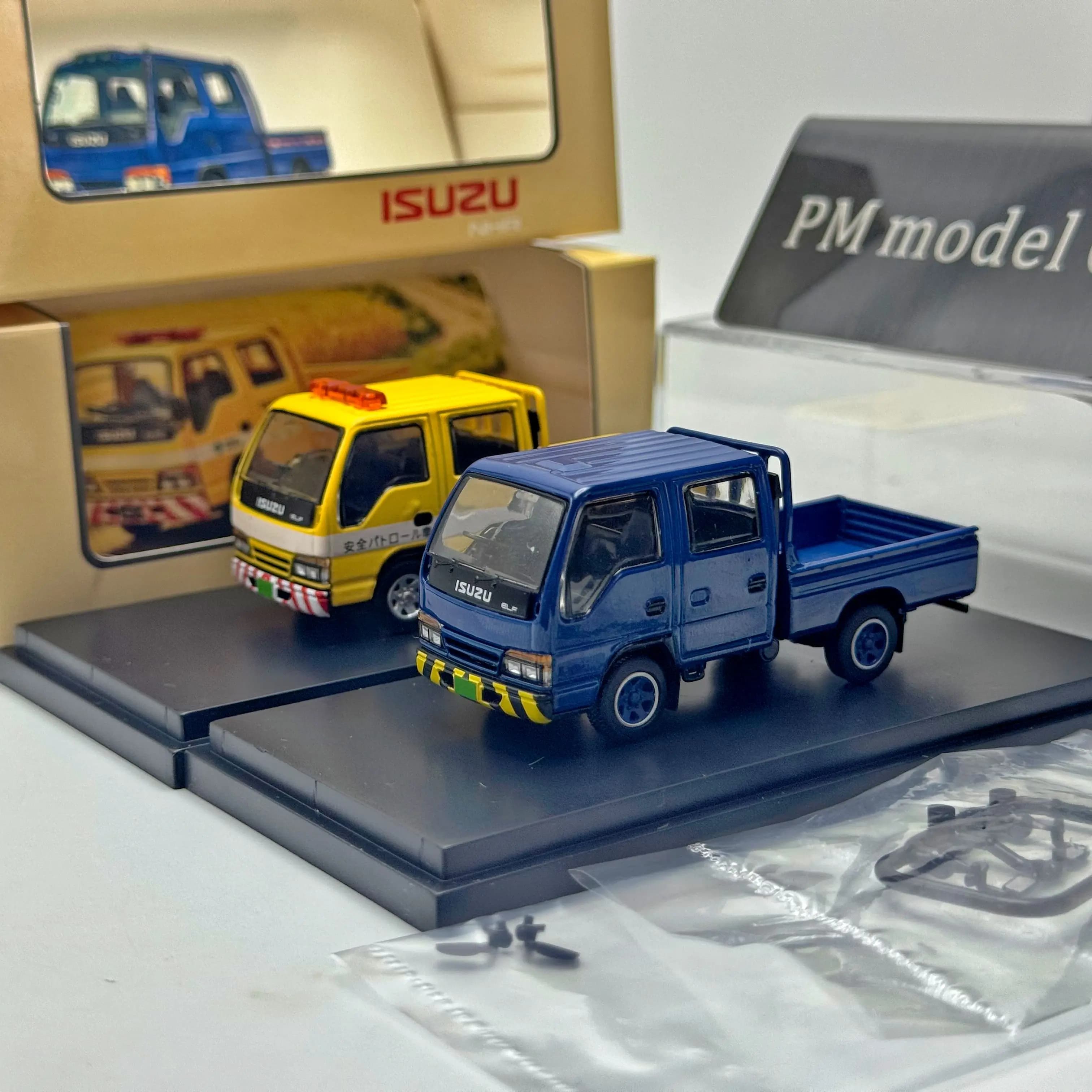 Modello 1:64 Isuzu ELF Double Cab, Camion Leggero in Lega Pressofusa