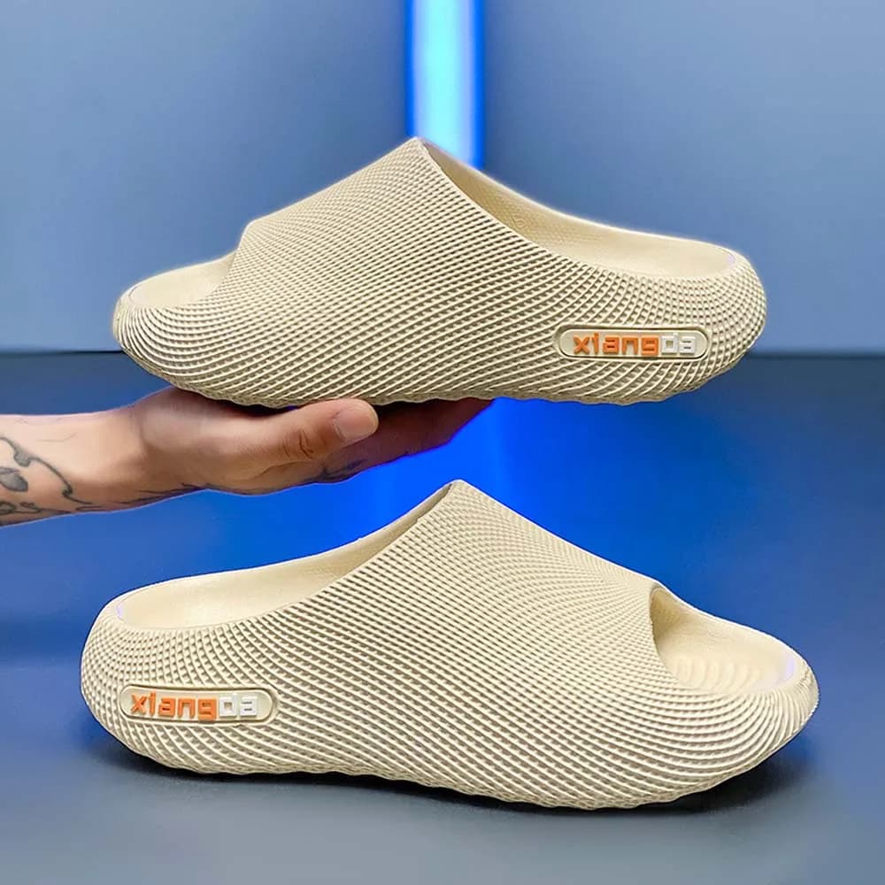 Sandali da uomo alla moda antiscivolo con suola morbida in EVA, ciabatte casual a fascia singola, pantofole da interno con design a lettere, sandali sportivi da esterno