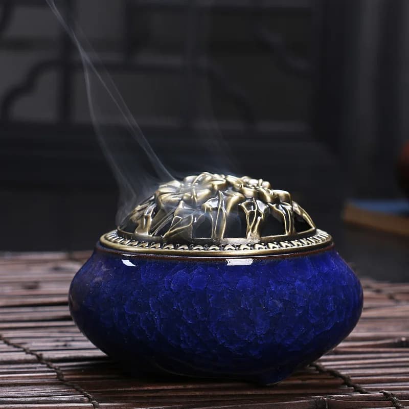 Celadon Ceramic Ice Crack Burner with Copper Lid Antique Alloy Incense Holder for Sandalwood and Agarwood Wholesale