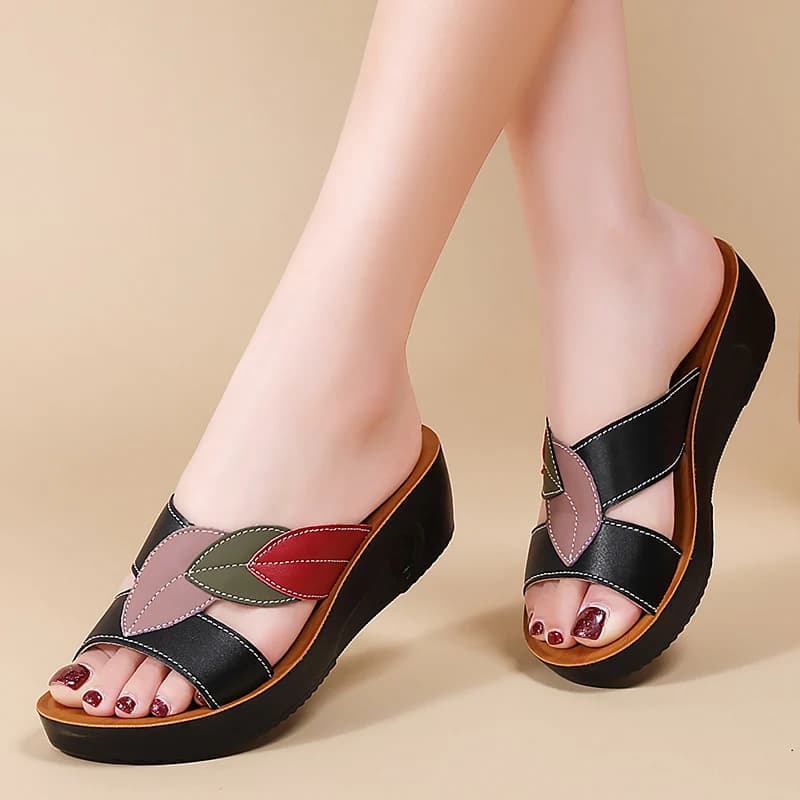 Sandali con zeppa in vera pelle da donna, suole morbide estive, suole spesse e leggere, sandali da donna, pantofole, scarpe da mamma per uso esterno