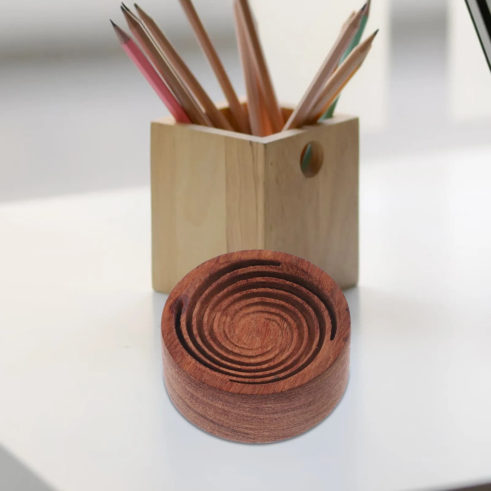 Diffusore di Oli Essenziali per Auto in Legno, Elegante Diffusore Rotondo per Aromaterapia, per Ufficio, Casa, Veicoli, Decorazione e Diffusione di Aromi