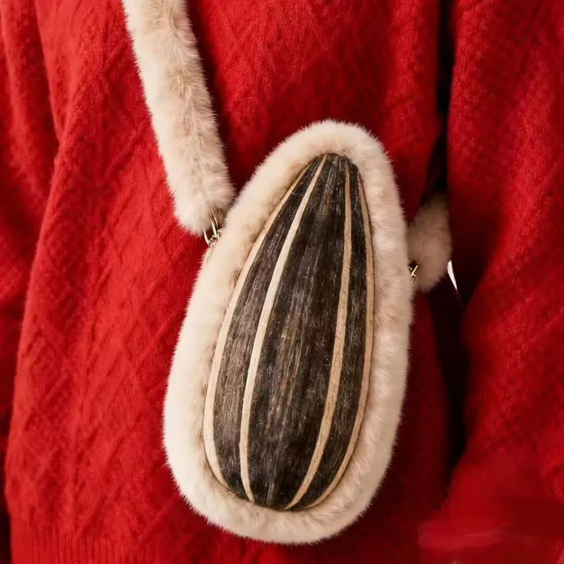 Borsa a tracolla coreana con semi di melone, astuccio in peluche a forma di cartone animato Kawaii, borsa a spalla alla moda, custodia per cancelleria scolastica