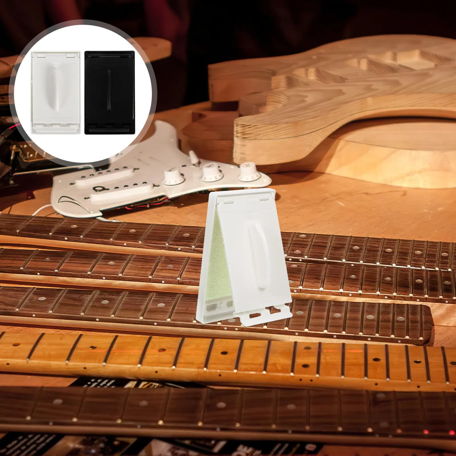 2 Pezzi Strumento per la Pulizia delle Corde della Chitarra, Panno per Pulire Tastiere di Chitarra, Basso, Violino, Ukulele, Kit Portatile per la Cura degli Strumenti Musicali