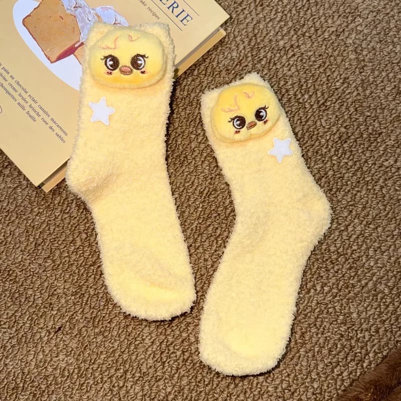 SKZOO 2026's latest warm and cute doll socks, the same style as celebrity merchandise, are practical gifts for your girlfriend