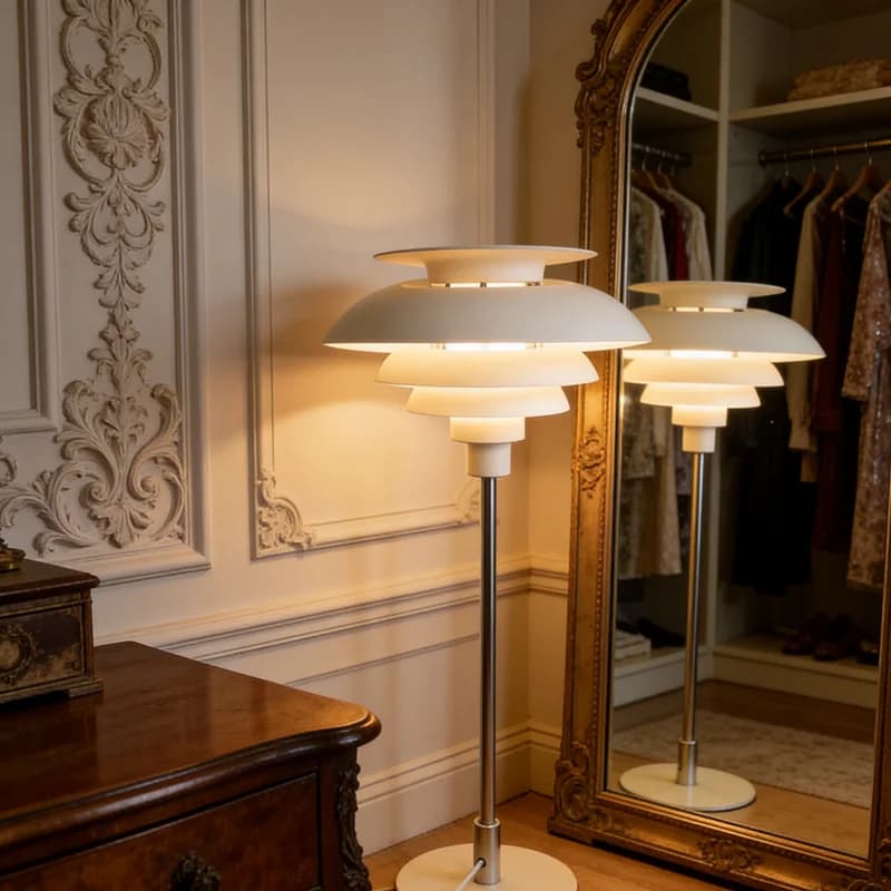 Lampada da Terra in Alluminio e Ferro di Design Danese, 5 Livelli, Classica Moderna con Luce LED per Camera da Letto, Soggiorno, Decorazione Bordo Divano 2026