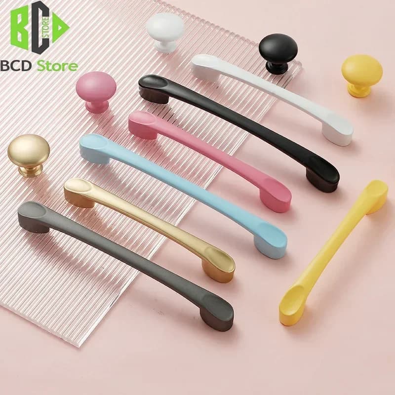 Manopole e maniglie per cassetti in cartone animato per bambini colorati BCD Maniglia per porta in lega di alluminio per armadio per abbigliamento moderno e minimalista