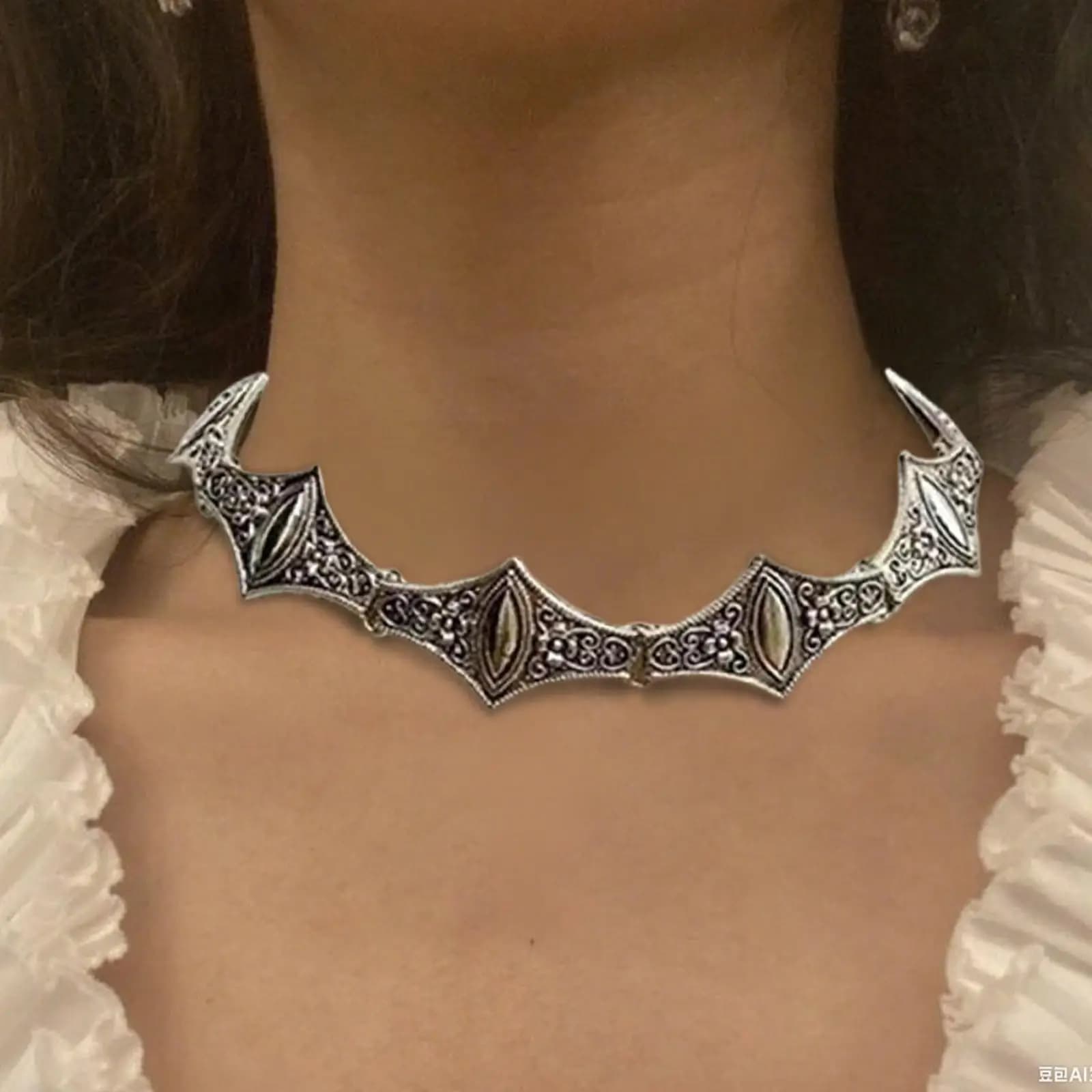 Vintage Round Neck Chain Jewelry Gift for Cosplay Photographic Items for Theme Celebrations
