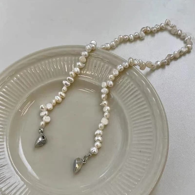 Collana Girocollo con Catena di Perle alla Moda per Donne e Ragazze, Gioielli Trendy 2022, Collana con Ciondolo a Cuore per Sposa e Fidanzamento