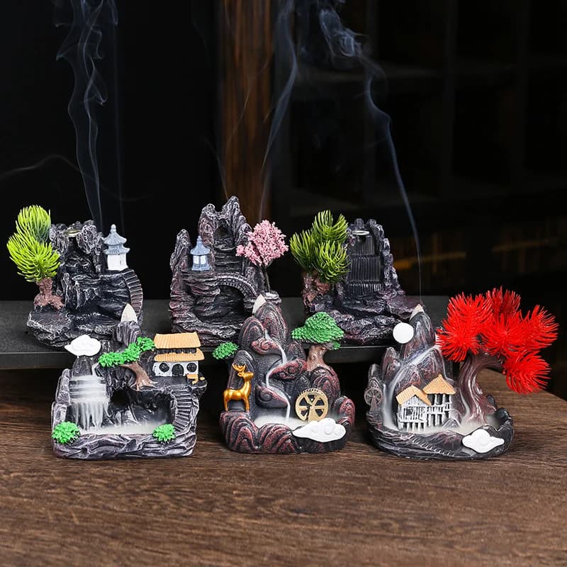 Resina Medio Alto Montagna che scorre Cascata Riflusso Bruciatore di incenso Diffusore di fragranze per la casa Decorazione creativa del bruciatore di incenso