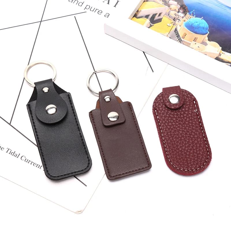 NUOVA OFFERTA Custodia Protettiva USB in Pelle Portatile con Portachiavi per Chiavetta USB