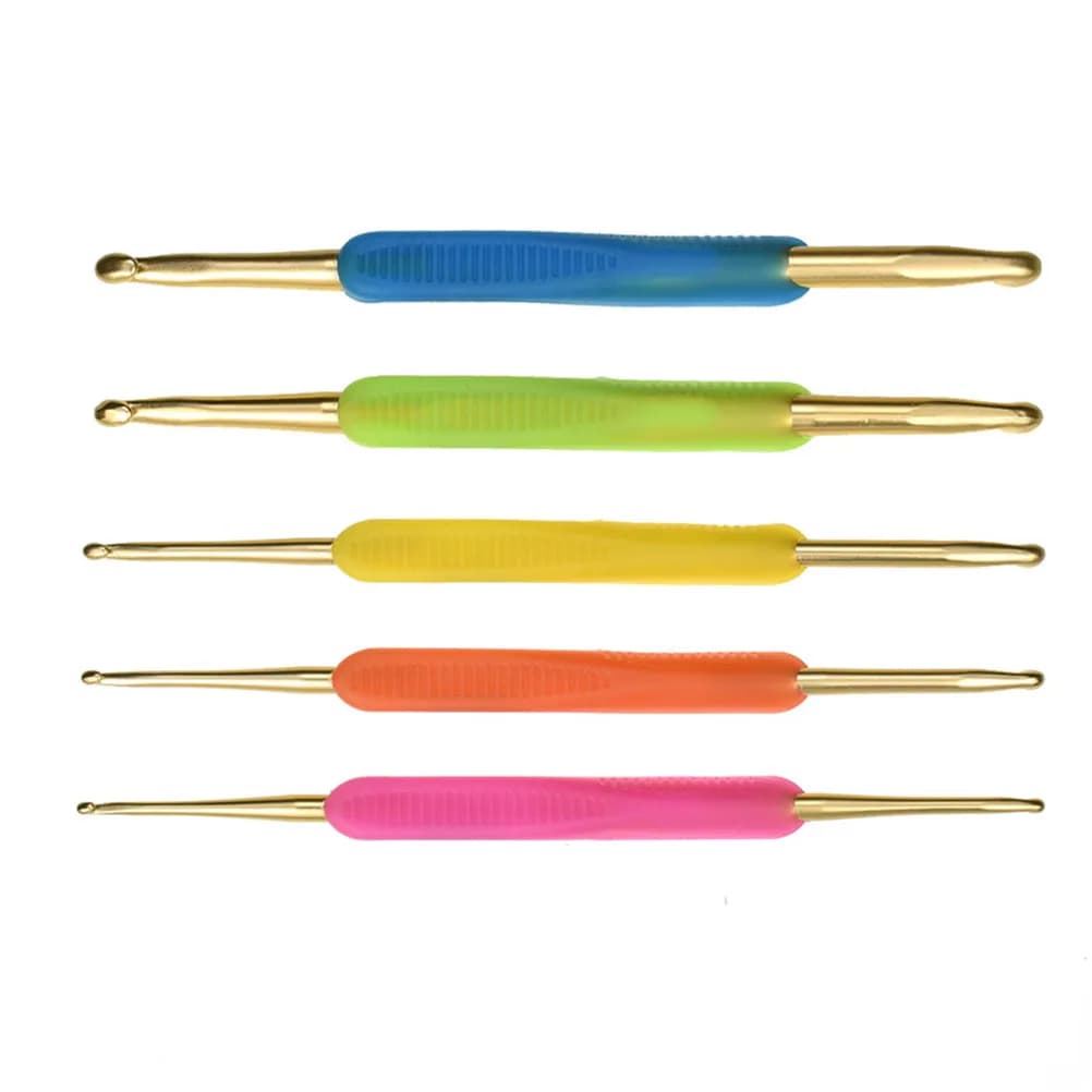Set di 5 Uncinetti Ergonomici in Alluminio Antiscivolo con Manico Lungo e Presa Confortevole, Kit per Lavoro a Maglia Fai-da-Te, Accessori per Uncinetto