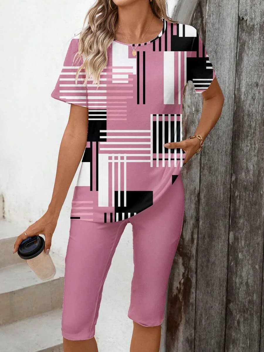 Women's Spring and Summer Fashion Striped Print Casual Short-Sleeved T-Shirt + Shorts Two-Piece Set