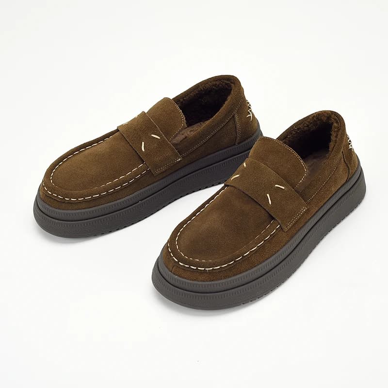 Mocassini da donna in pelle Scarpe corte con plateau in peluche Autunno caldo slip on in pile Punta tonda Scarpe comode da donna Calzature