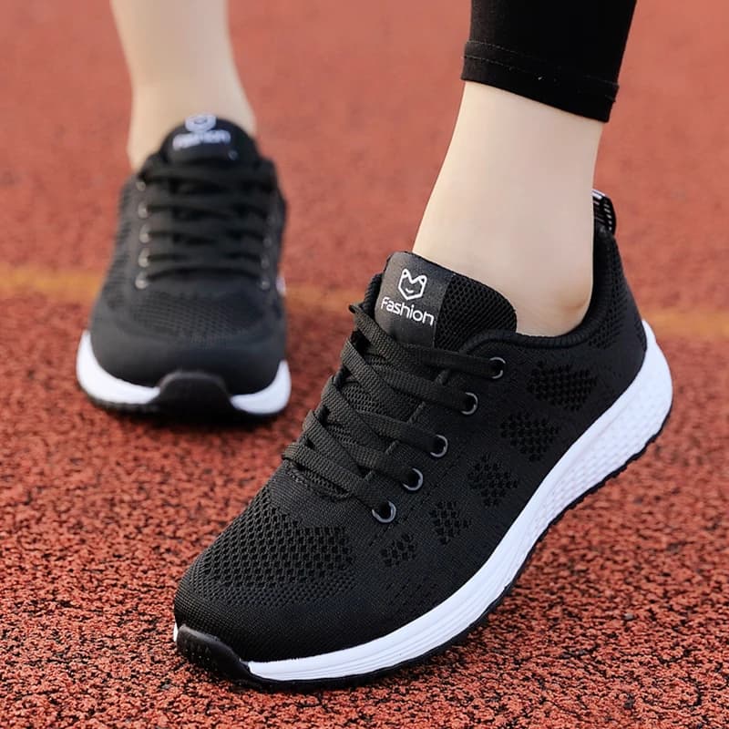 Scarpe da corsa da donna traspiranti Scarpe sportive da donna antiscivolo leggere Sneakers da donna morbide da esterno Stringate Fashion Tennis