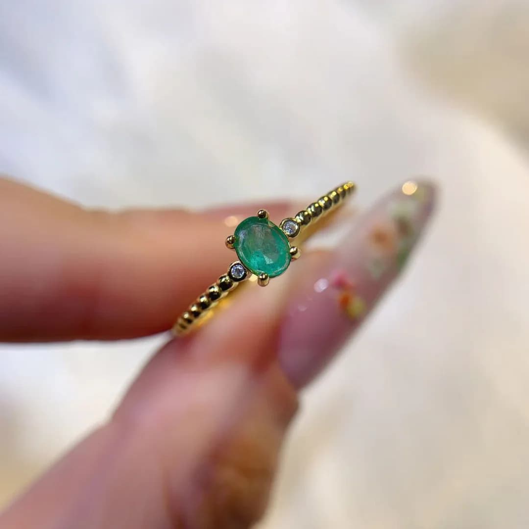 Classic and Versatile Natural Emerald Ring 4*5mm S925 Sterling Silver Inlay Deep Bright Green Outline Female Jewelry