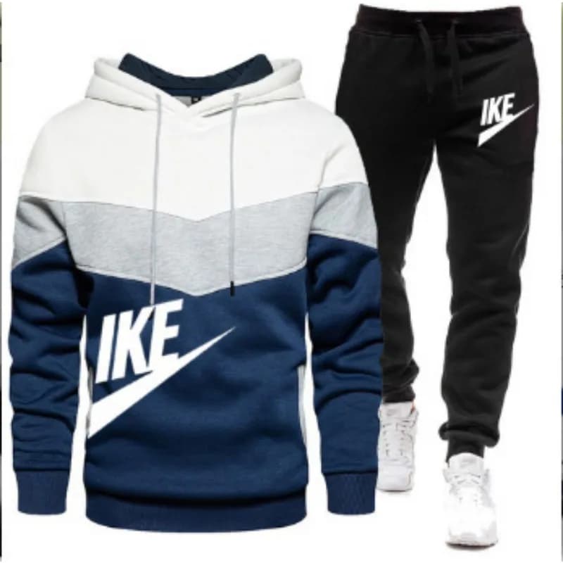 Completo sportivo casual da uomo in due pezzi, composto da una felpa con cappuccio alla moda per l'autunno/inverno e pantaloni sportivi.