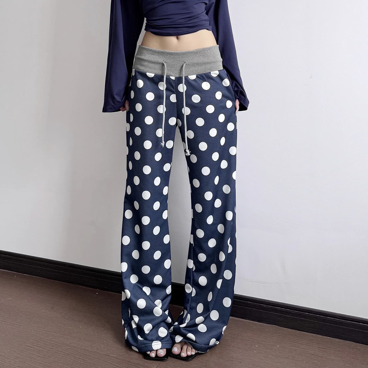 IAMSURE-Y2K Aesthetics Pantaloni svasati stampati a pois da donna, pantaloni casual con coulisse a tutta lunghezza, pantaloni alla moda per tutti gli abbinamenti, nuovi