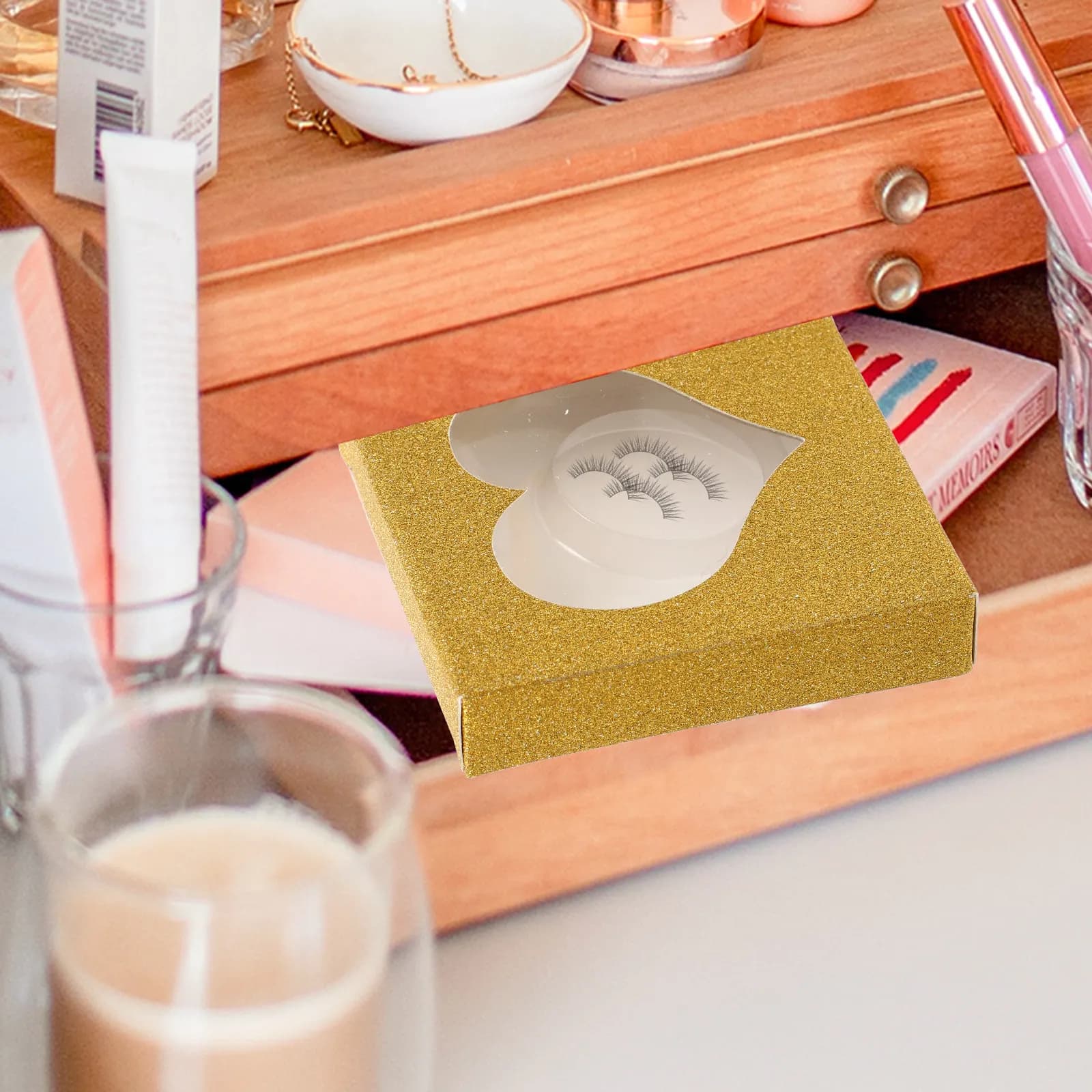 50 Pieces Faux Eyelash Boxes, Exquisite Sealed Container with Transparent Window, Eyelash Travel Case, Eyelash Tray