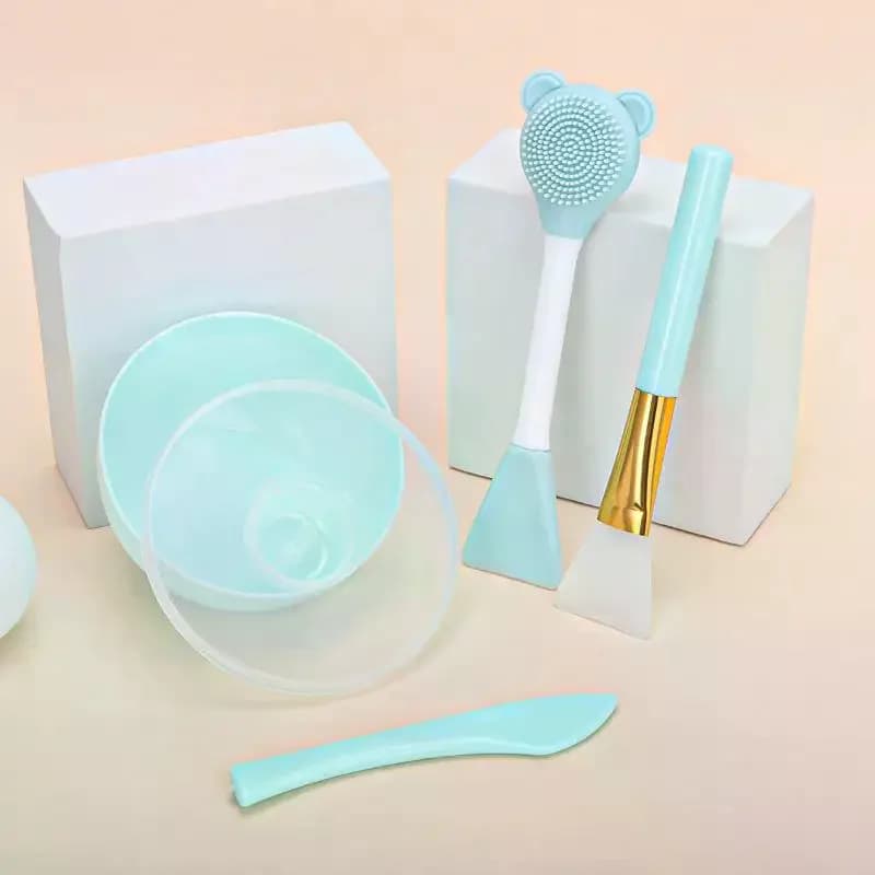 4 piece facial mask mixing bowl set, DIY face mask mixing tool kit, facial mask bowl, silicone brush, soft facial brushes