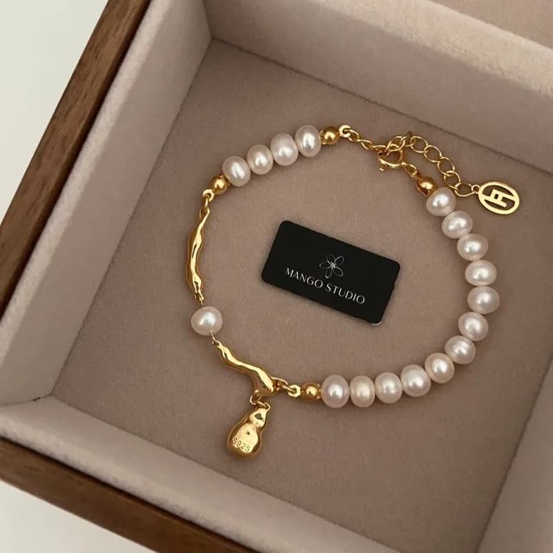 Fashion artificial pearl water drop adjustable bracelet, high-end design, jewelry, niche fashion