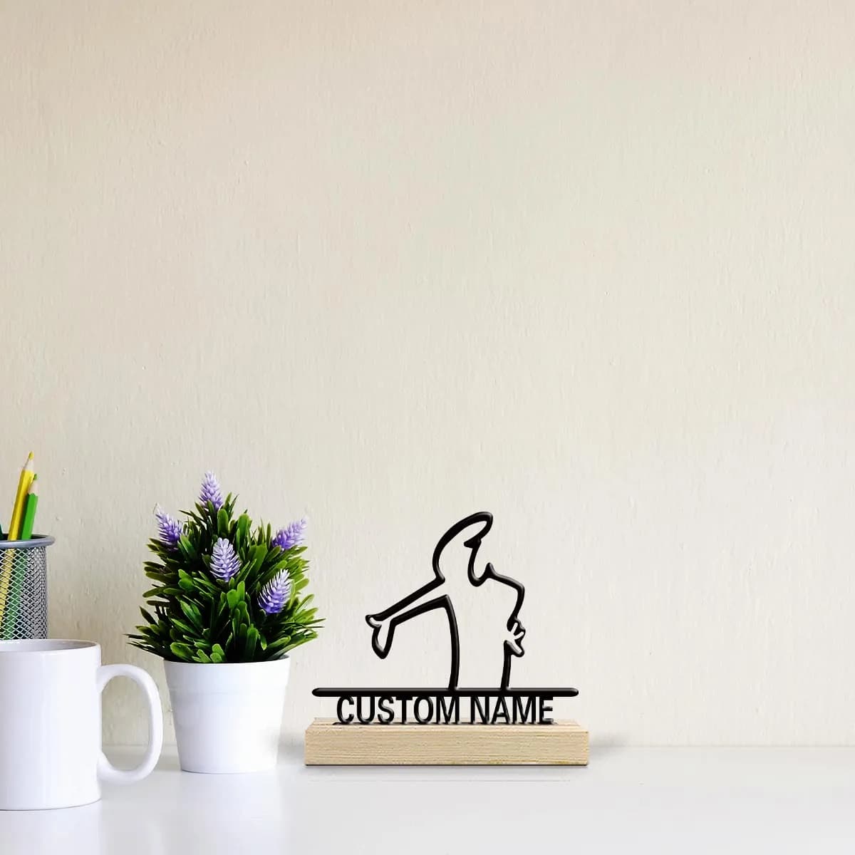 1pc Customizable Wrought Iron Desktop Decoration Custom Content Equipped with Wooden Base Holiday Gifts for Family and Friends