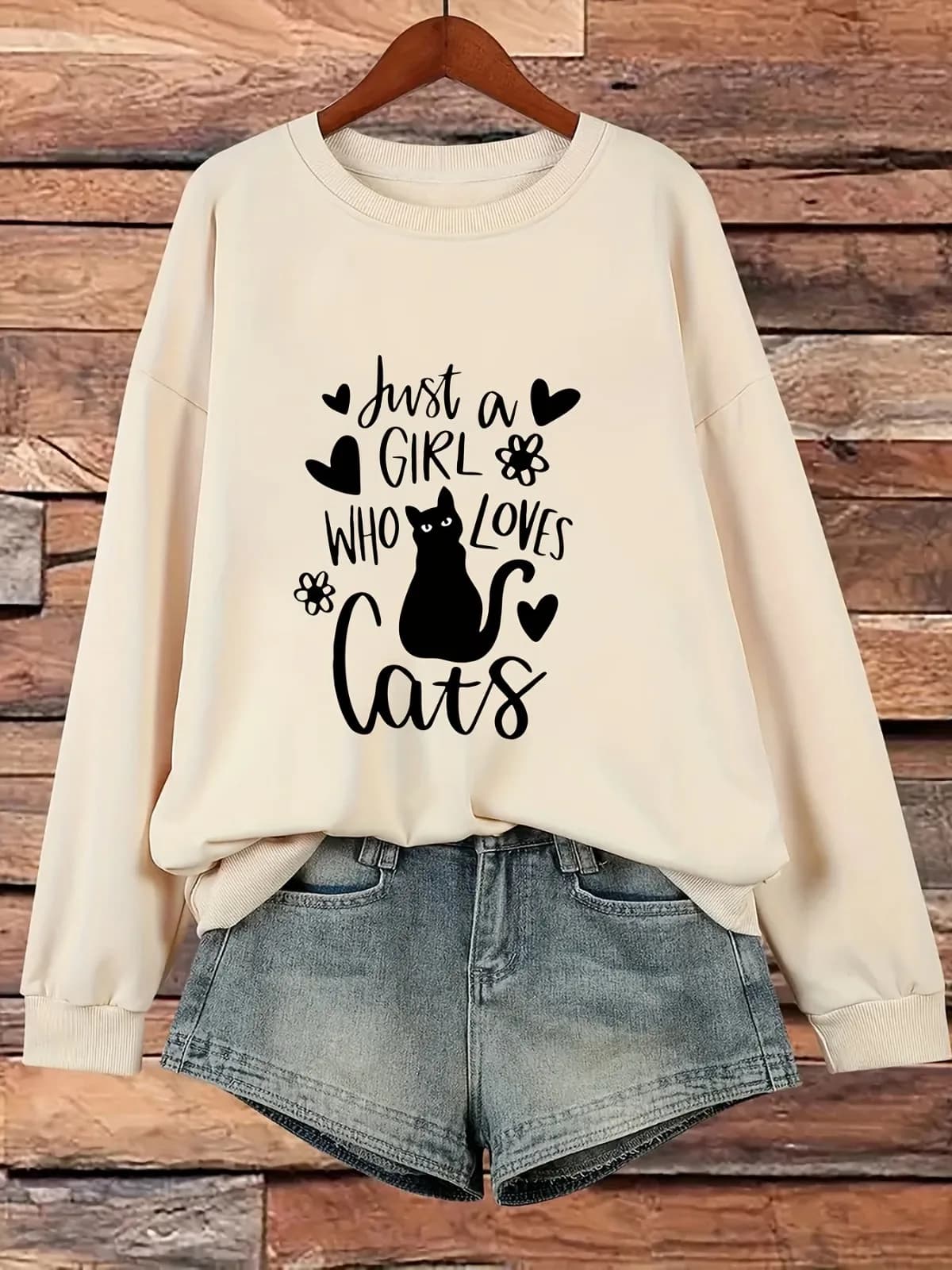 Women's Casual and Fashionable Cat and Heart-shaped Printed Hoodie Comfortable Round Neck Pullover Suitable for Holiday Gifts