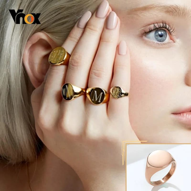 Vnox Chic anello con sigillo personalizzato da 14mm per donna, cinturino rotondo in metallo in acciaio inossidabile con cinturino minimalista per dito femminile