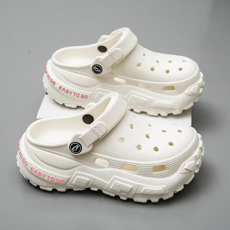 Kids Sandals Summer Casual Clogs for Children Thick&Soft Bottom EVA Beach Shoes Boys Girls Closed-toe Fashion Slippers 2026 New