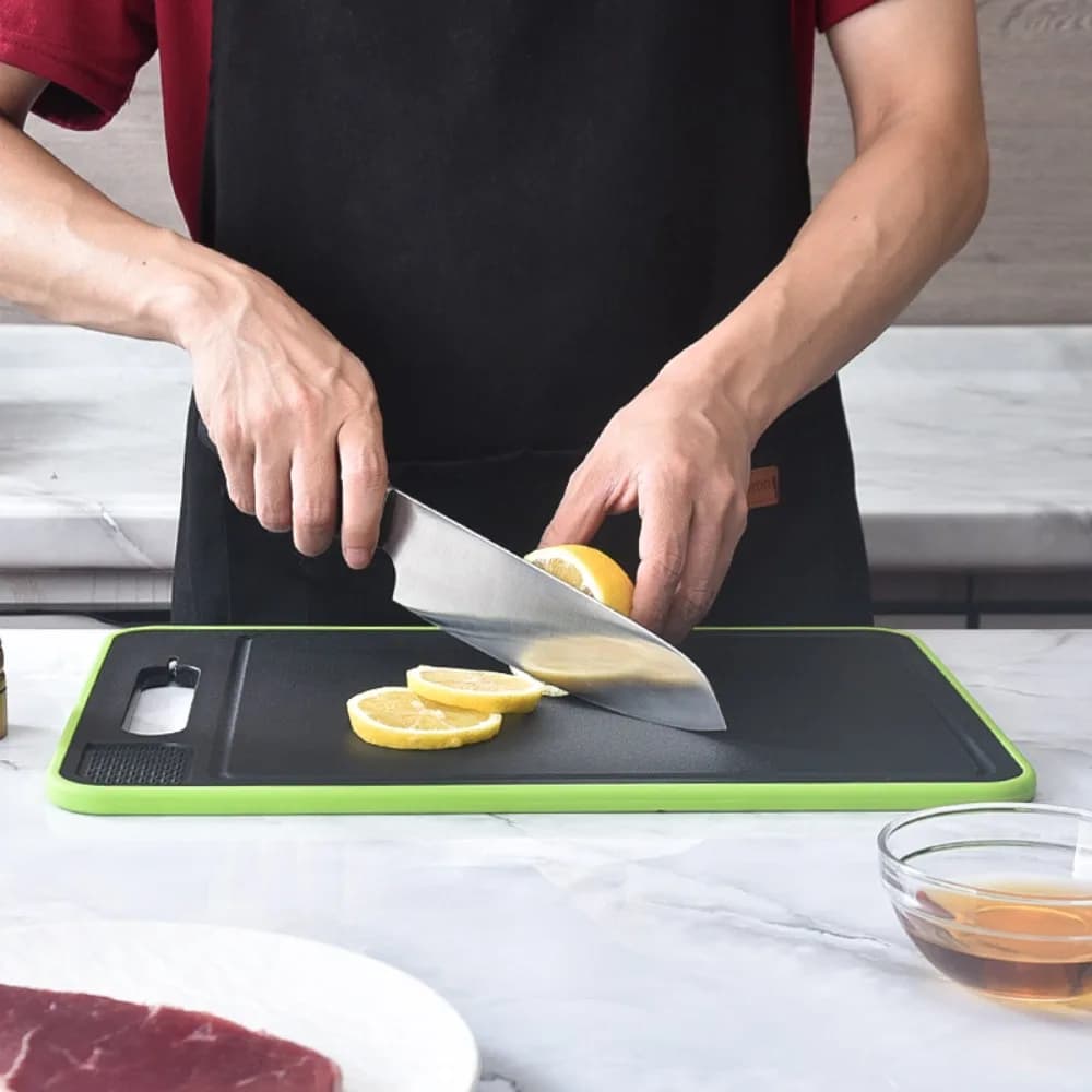 Tagliere per sbrinamento 4 in 1 Vassoio rettangolare per sbrinamento rapido su due lati con grattugia Affilatrice per scongelare il pesce
