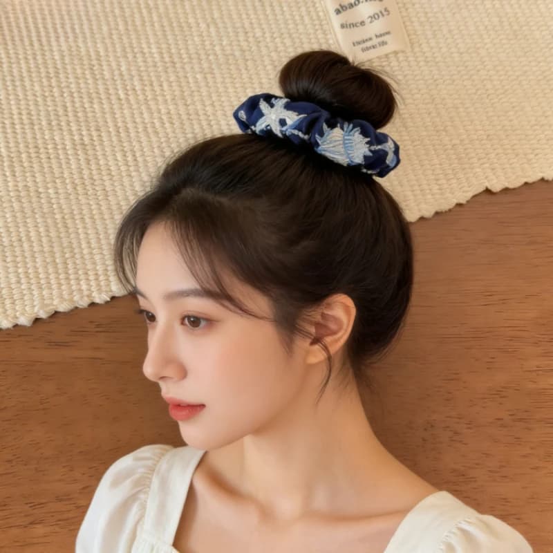 Elegante Copricapo di Lusso con Ricami Elaborati, Sciarpa Quadrata Estiva Stile Animali Marini, Elastico per Capelli a Coda Bassa, Accessori per Capelli