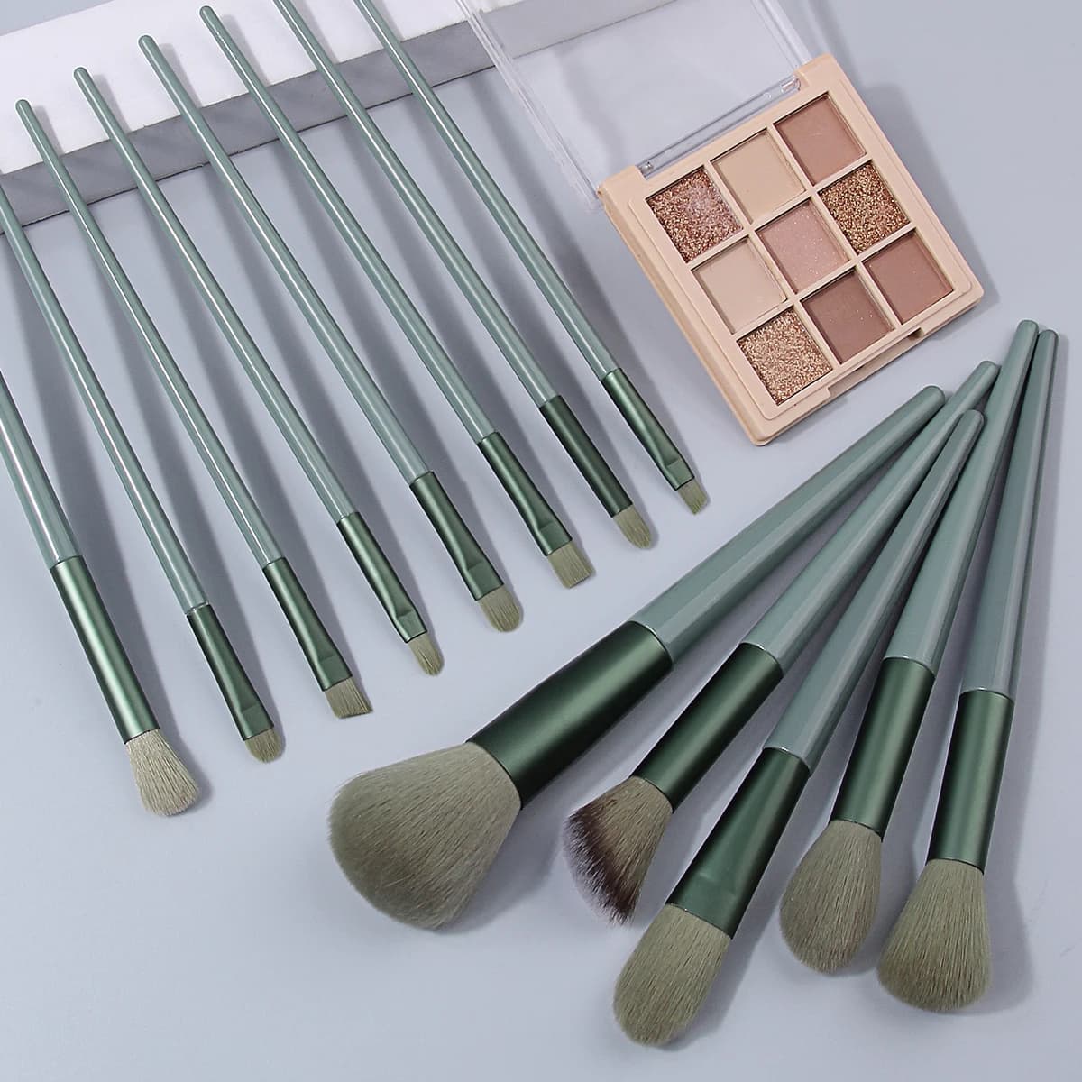 13 PCS Makeup Brushes Set Eye Shadow Foundation Women Cosmetic Brush Eyeshadow Blush Beauty Soft Professional Make Up Tools