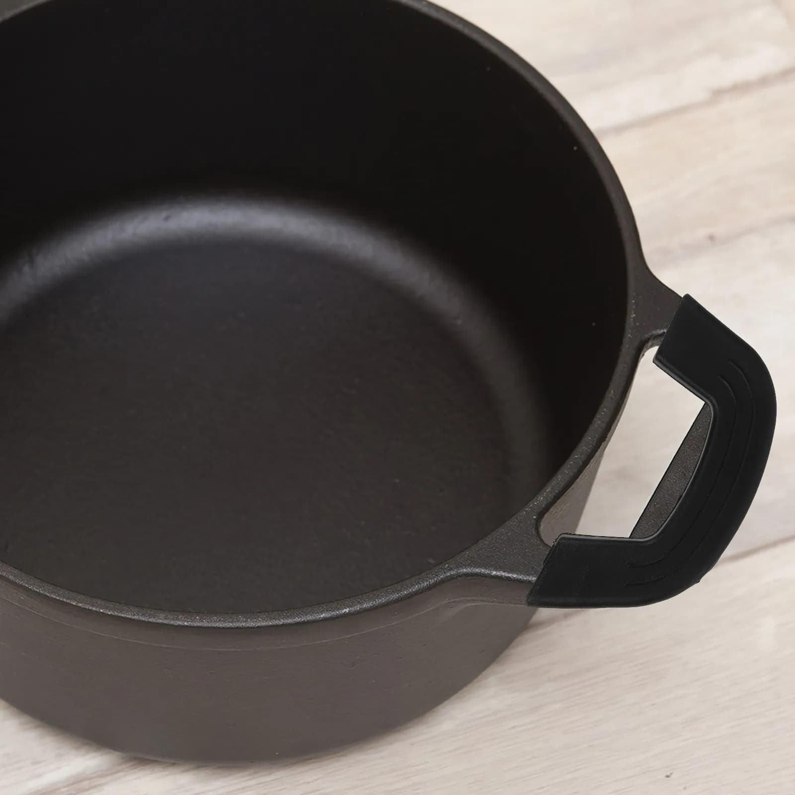 2Pcs Heat Resistant Silicone Pot Handle Covers Anti Scalding Insulated Frying Pan Holders Black Large Size Kitchen Cookware