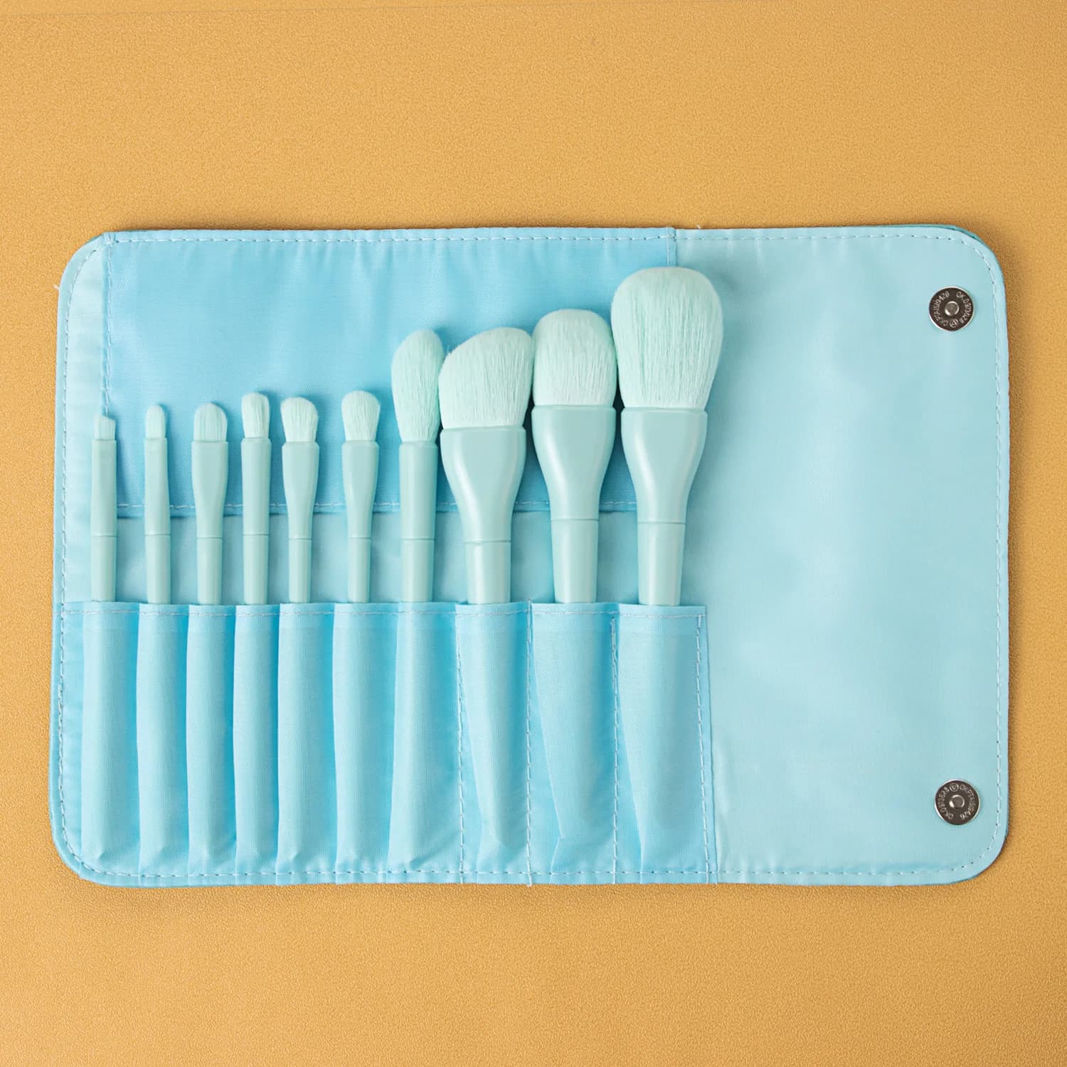 1Pcs Makeup Brush Set with Storage Bag Soft Synthetic Brushes for Foundation Powder Eyeshadow Blush Full Face Daily Travel Makeu