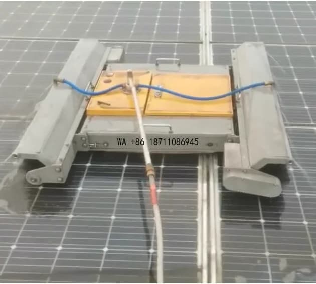 Robot per la Pulizia di Pannelli Solari, Macchina Automatica per la Pulizia Fotovoltaica, Robot Pulitore PV ad Alta Efficienza