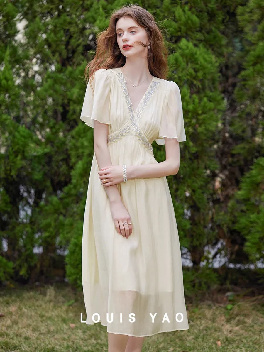 LOUIS YAO V-neck Bubble Sleeve Slimming Dress 2025 Summer Elegant Bead Chain Nail Bead Ribbon Decoration Long Women's Dress