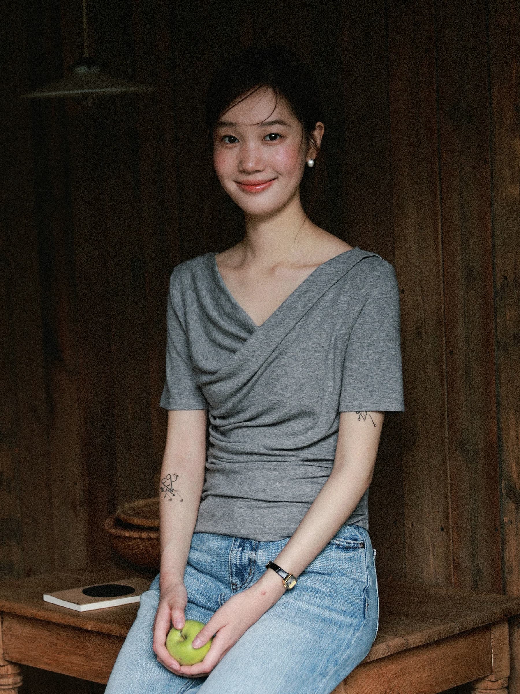 MUNNS RUIXI Slim Fit T-Shirt French Style Waist Cinched Shoulder Oblique Folded Short Sleeve Women's Comfortable Breathable S...