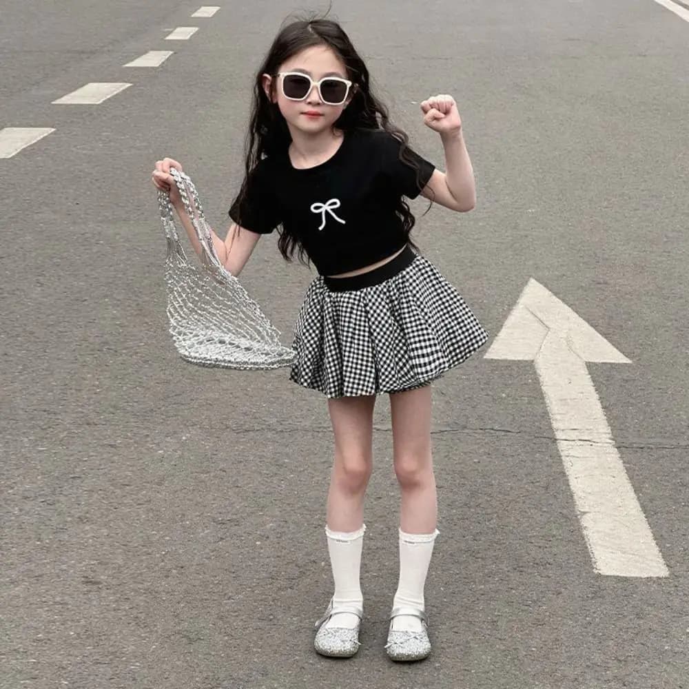 Temperamento Lace Up Teens Bow T-shirt Stile coreano Estate Slim Crop Top Manica corta Dolce ragazza Top Bambini