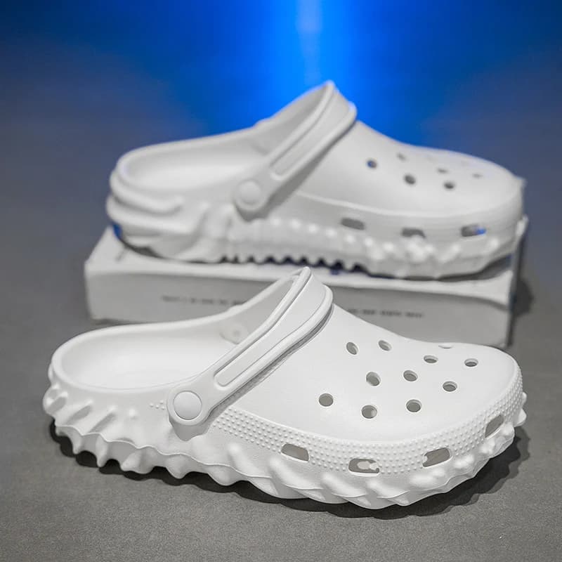 Le scarpe da uomo sembrano come se camminassi sopra un cocco, scarpe con fori in stile coppia, taglie 36-47