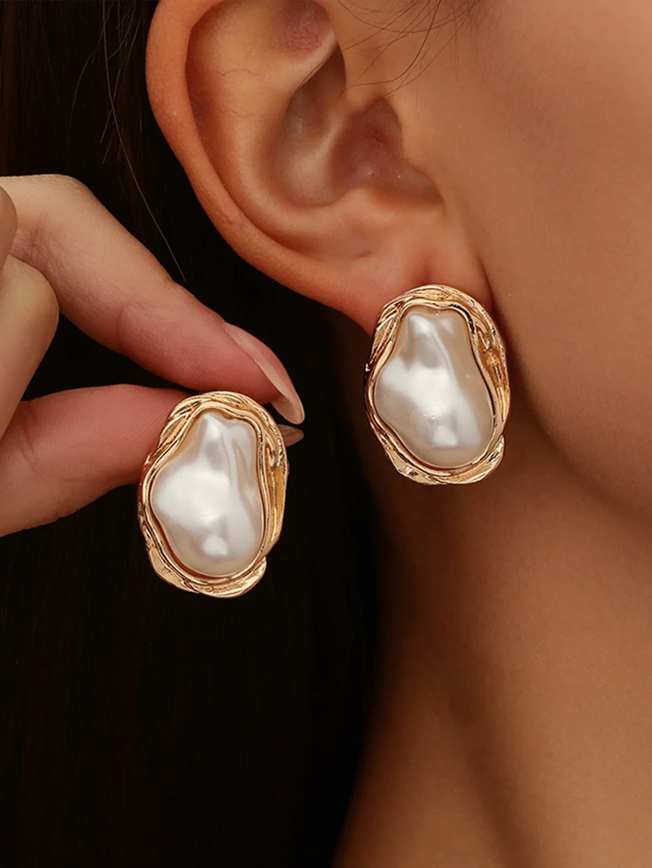 Baroque Vintage Asymmetrical Faux Pearl Statement Earrings For Women Party Dating Gift