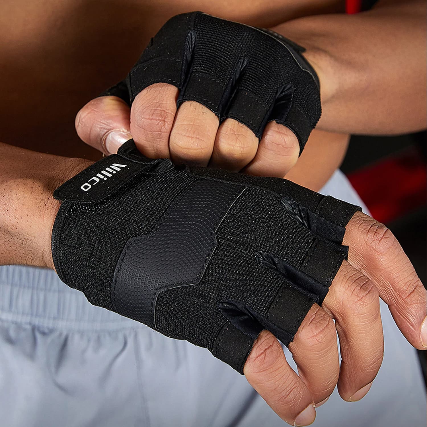 2025 New Bicycle Gloves Motorway Bicycle Gloves for Men and Women with Half fingers Racing Gloves for Fitness, Gym, Cycling