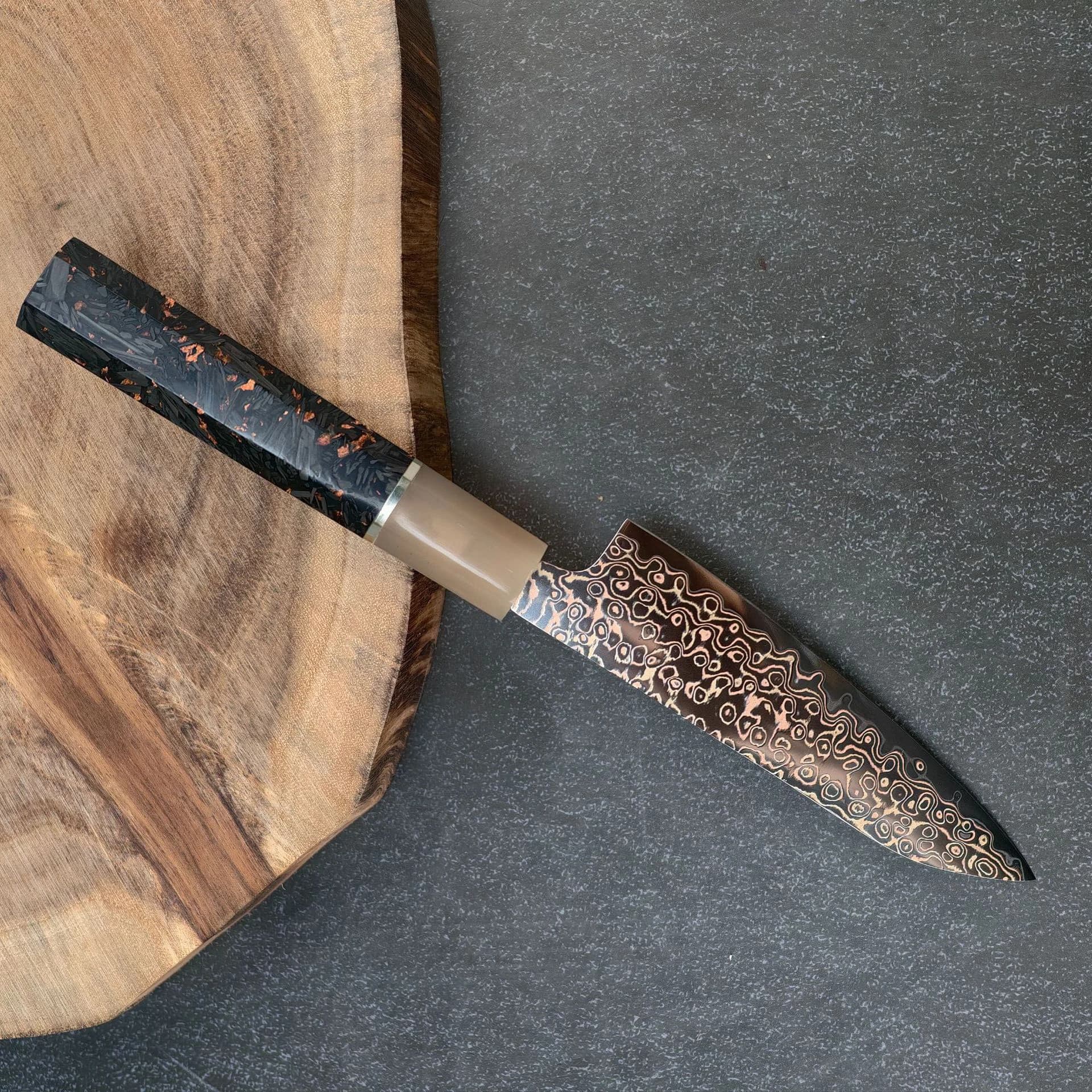 Coltello multiuso da 4,7 pollici con lama in acciaio Damasco tricolore a 37 strati, per barbecue, bistecche, sfilettare, affettare frutta, coltelli da cucina