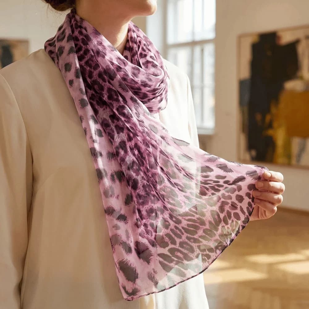 New Elegant Design Chiffon Scarf Classic Style Print Pattern Shawl Wrap Lightweight Breathable Sun Protection Scarf Women Wear