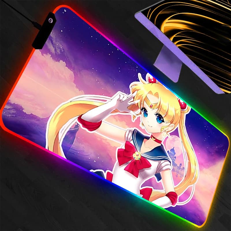 Tappetino per mouse da gioco retroilluminato Sailor Moon LED Computer Gamer Tappetino per tastiera per laptop Tappetino per mouse RGB Tappetino in gomma antiscivolo