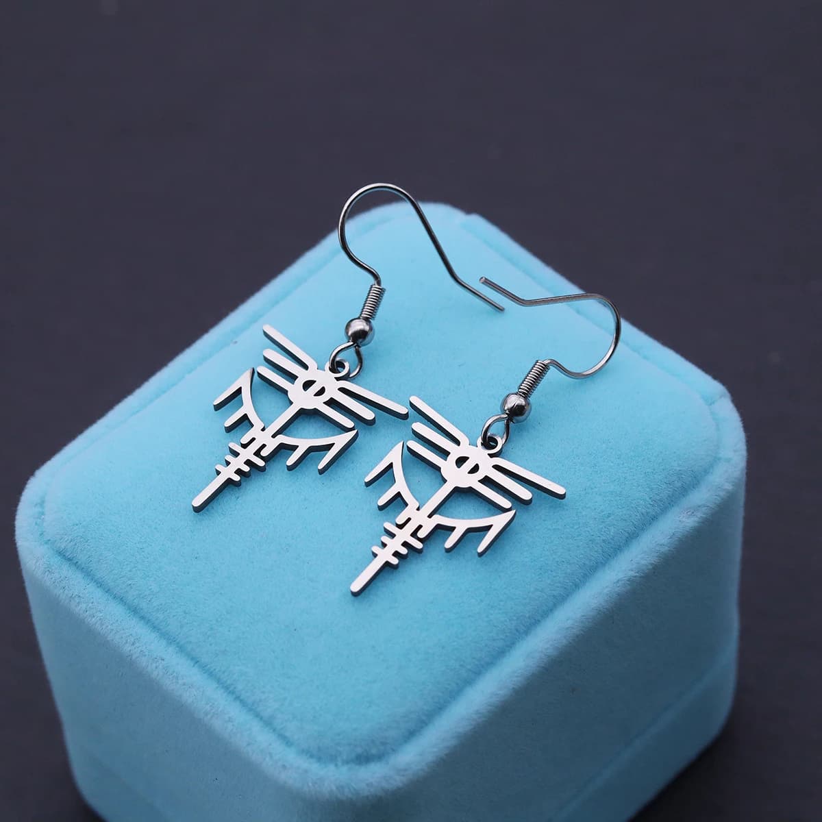 Orecchini pendenti con simbolo geometrico Chandler in acciaio inossidabile, regalo chic per le donne, abbigliamento quotidiano e per le feste