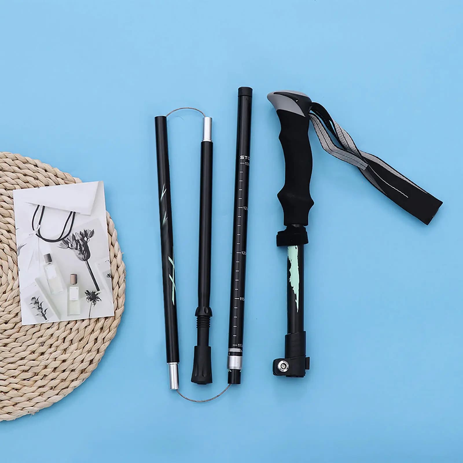 Multi-Section Folding Aluminium Alloy Trekking Pole Ultra-Light Retractable Mountaineering Stick Cross- Hiking