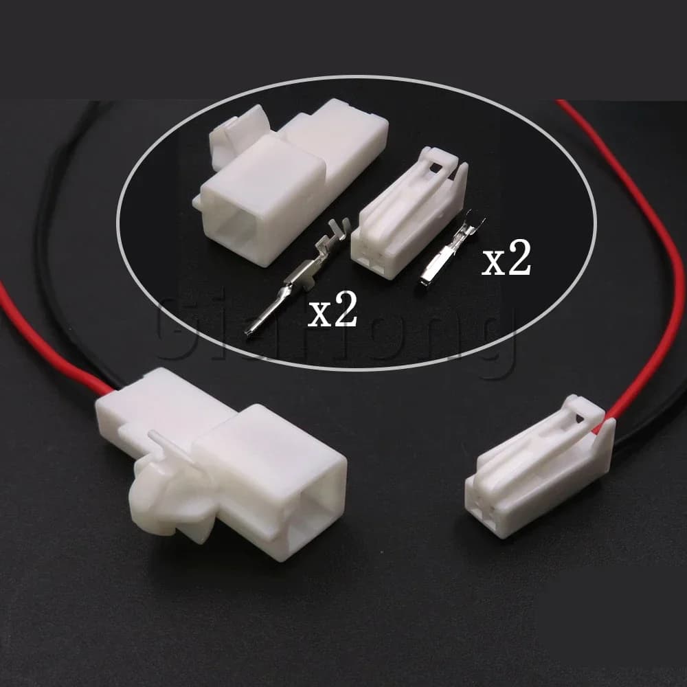Set di 2 Connettori Elettrici AC per Auto, Spina Non Sigillata 7282-5845 7283-5845, Presa per Luci Auto per Toyota