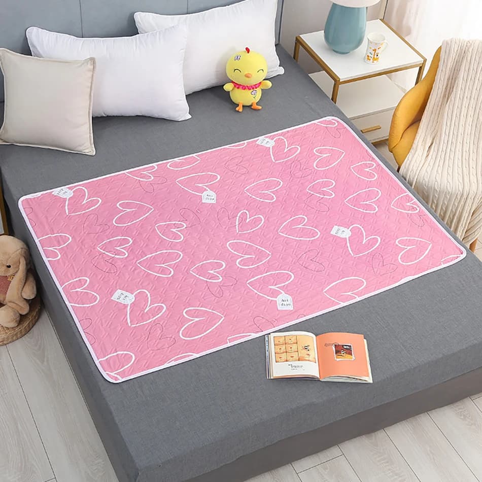 Mattress for infants and elderly, comfortable and breathable, waterproof and washable. Soft and delicate bed linen on the skin